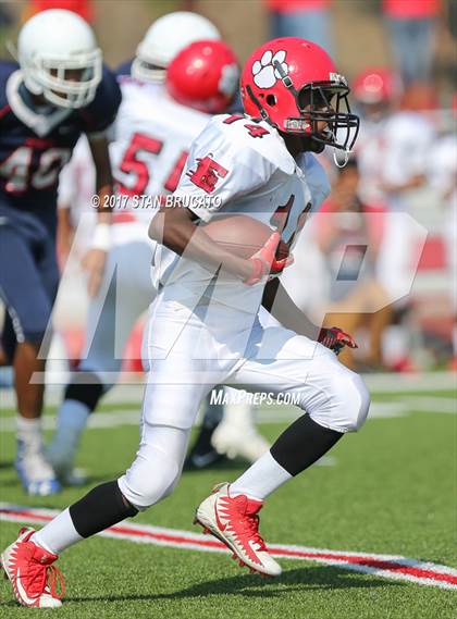 Thumbnail 3 in Elsinore Tigers vs Beckman Patriots photogallery.