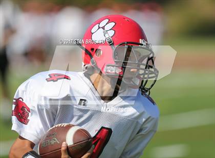 Thumbnail 3 in Fr: Elsinore Tigers vs Beckman Patriots photogallery.