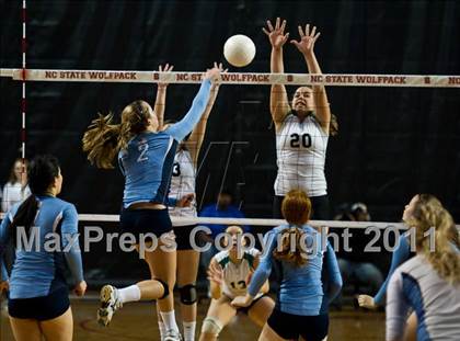Thumbnail 1 in North Carolina School of Science & Math vs. North Stokes (NCHSAA 1A Final) photogallery.