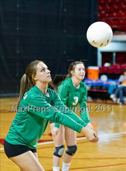 Thumbnail 3 in North Carolina School of Science & Math vs. North Stokes (NCHSAA 1A Final) photogallery.