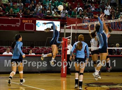 Thumbnail 3 in North Carolina School of Science & Math vs. North Stokes (NCHSAA 1A Final) photogallery.