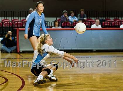 Thumbnail 1 in North Carolina School of Science & Math vs. North Stokes (NCHSAA 1A Final) photogallery.