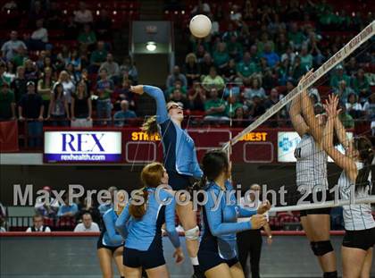 Thumbnail 2 in North Carolina School of Science & Math vs. North Stokes (NCHSAA 1A Final) photogallery.