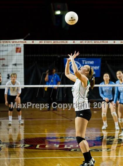 Thumbnail 2 in North Carolina School of Science & Math vs. North Stokes (NCHSAA 1A Final) photogallery.