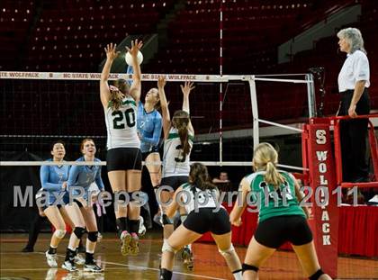 Thumbnail 2 in North Carolina School of Science & Math vs. North Stokes (NCHSAA 1A Final) photogallery.