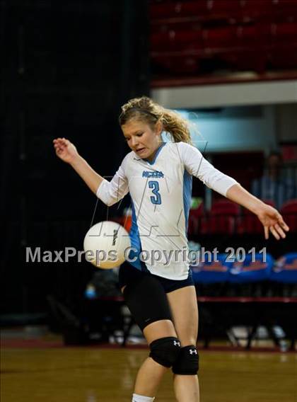 Thumbnail 2 in North Carolina School of Science & Math vs. North Stokes (NCHSAA 1A Final) photogallery.