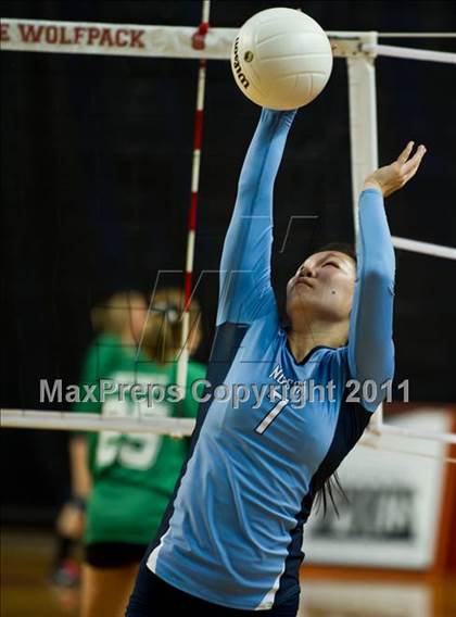 Thumbnail 3 in North Carolina School of Science & Math vs. North Stokes (NCHSAA 1A Final) photogallery.