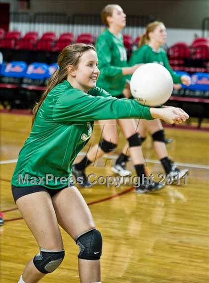 Thumbnail 1 in North Carolina School of Science & Math vs. North Stokes (NCHSAA 1A Final) photogallery.