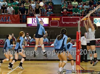Thumbnail 2 in North Carolina School of Science & Math vs. North Stokes (NCHSAA 1A Final) photogallery.