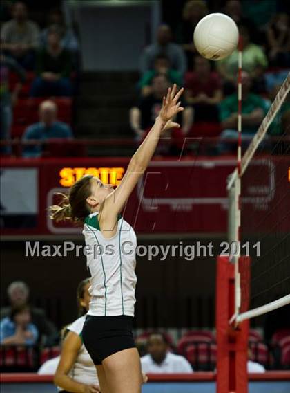 Thumbnail 3 in North Carolina School of Science & Math vs. North Stokes (NCHSAA 1A Final) photogallery.