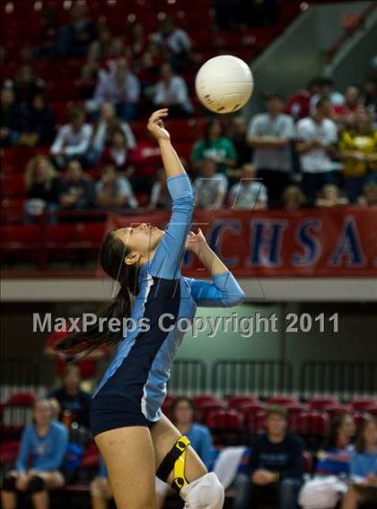 Thumbnail 2 in North Carolina School of Science & Math vs. North Stokes (NCHSAA 1A Final) photogallery.