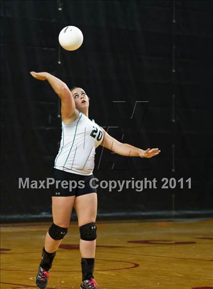 Thumbnail 1 in North Carolina School of Science & Math vs. North Stokes (NCHSAA 1A Final) photogallery.