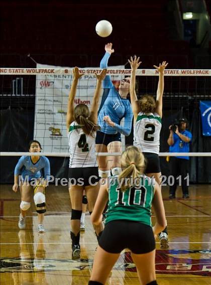 Thumbnail 3 in North Carolina School of Science & Math vs. North Stokes (NCHSAA 1A Final) photogallery.