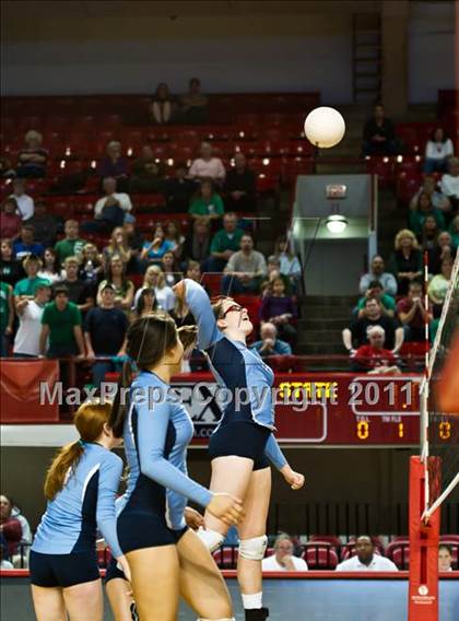 Thumbnail 3 in North Carolina School of Science & Math vs. North Stokes (NCHSAA 1A Final) photogallery.
