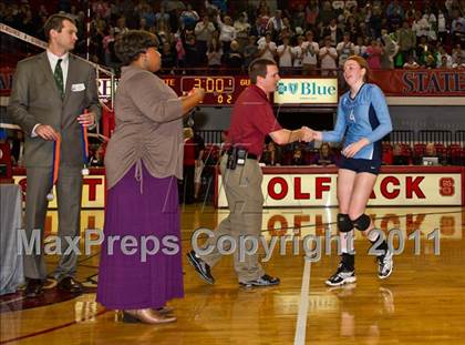 Thumbnail 2 in North Carolina School of Science & Math vs. North Stokes (NCHSAA 1A Final) photogallery.
