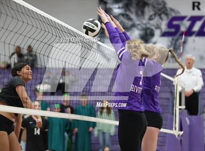 Thumbnail 3 in Clearfield @ Riverton (UHSAA 6A Round 1) photogallery.
