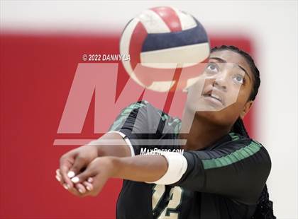 Thumbnail 3 in Langley @ Alexandria City (VHSL Class 6 Quarterfinal) photogallery.