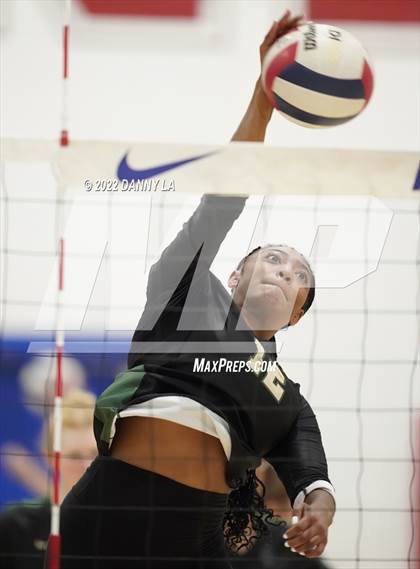 Thumbnail 2 in Langley @ Alexandria City (VHSL Class 6 Quarterfinal) photogallery.