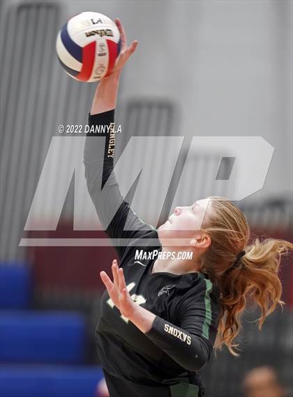 Thumbnail 1 in Langley @ Alexandria City (VHSL Class 6 Quarterfinal) photogallery.