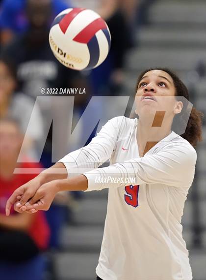 Thumbnail 2 in Langley @ Alexandria City (VHSL Class 6 Quarterfinal) photogallery.