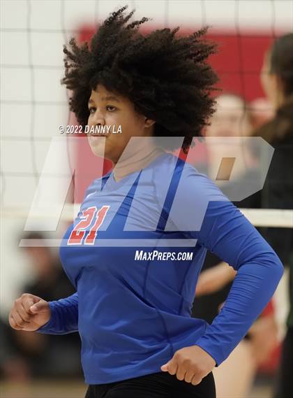 Thumbnail 3 in Langley @ Alexandria City (VHSL Class 6 Quarterfinal) photogallery.