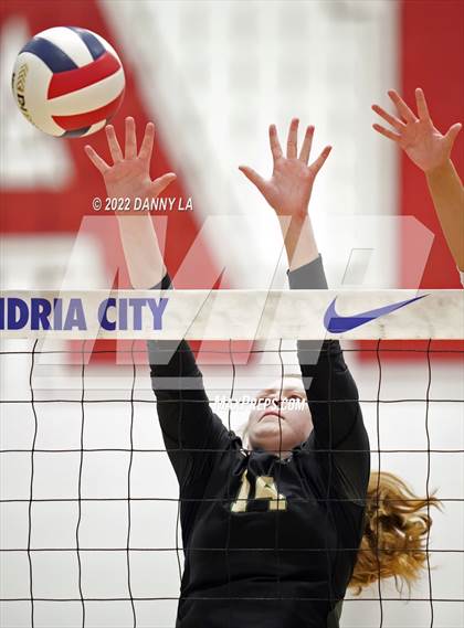 Thumbnail 2 in Langley @ Alexandria City (VHSL Class 6 Quarterfinal) photogallery.