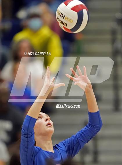 Thumbnail 2 in Langley @ Alexandria City (VHSL Class 6 Quarterfinal) photogallery.