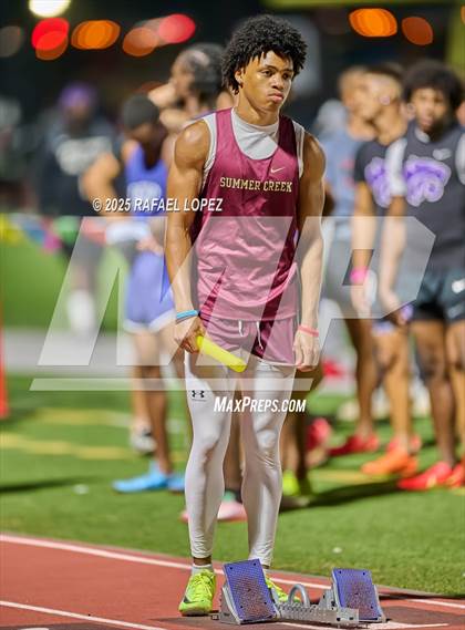 Thumbnail 3 in JV: UIL 6A Track and Field Championship (4x400M) photogallery.