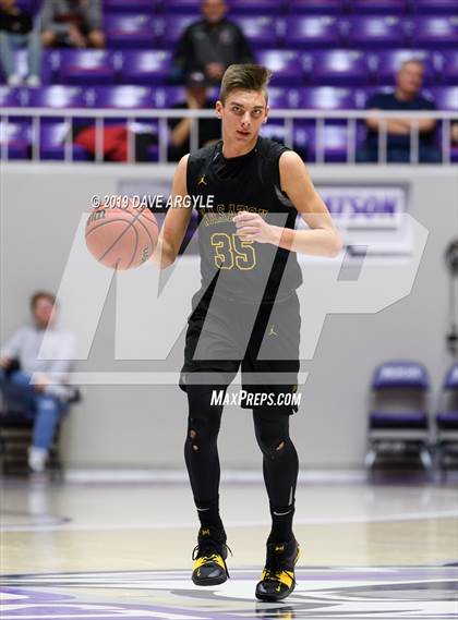Thumbnail 3 in Corner Canyon vs. Wasatch (UHSAA 5A First Round) photogallery.