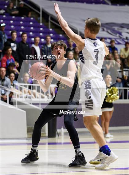 Thumbnail 1 in Corner Canyon vs. Wasatch (UHSAA 5A First Round) photogallery.