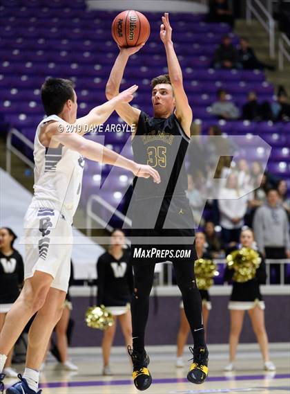 Thumbnail 2 in Corner Canyon vs. Wasatch (UHSAA 5A First Round) photogallery.