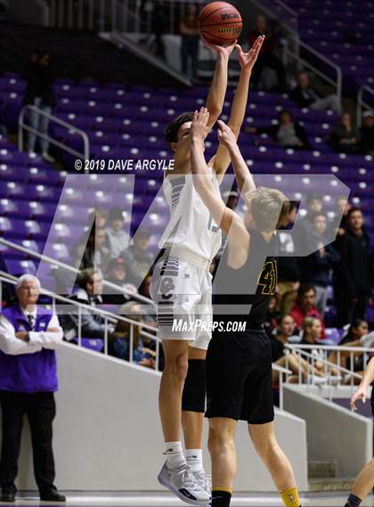 Thumbnail 2 in Corner Canyon vs. Wasatch (UHSAA 5A First Round) photogallery.