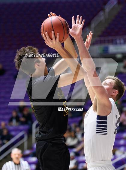 Thumbnail 2 in Corner Canyon vs. Wasatch (UHSAA 5A First Round) photogallery.