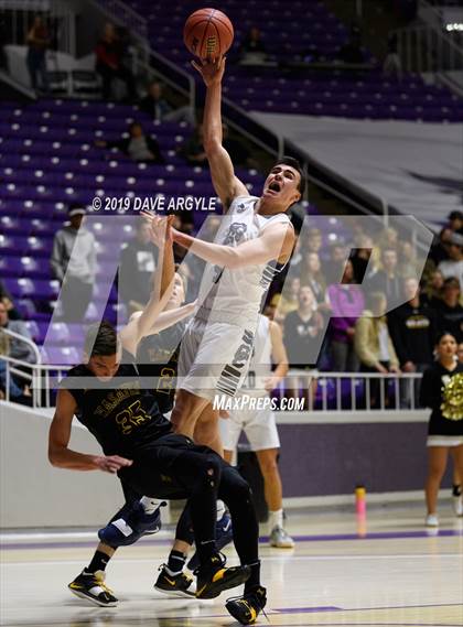Thumbnail 1 in Corner Canyon vs. Wasatch (UHSAA 5A First Round) photogallery.