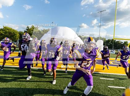 Thumbnail 3 in Center Hill @ DeSoto Central photogallery.