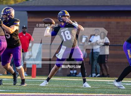 Thumbnail 3 in Center Hill @ DeSoto Central photogallery.