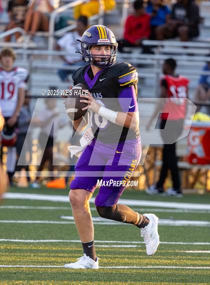 Thumbnail 3 in Center Hill @ DeSoto Central photogallery.