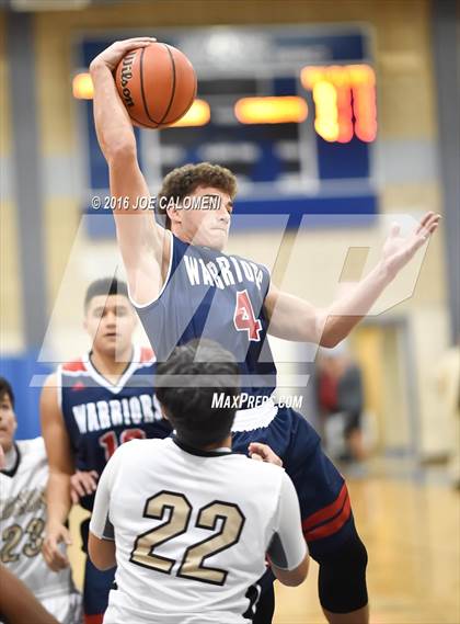 Thumbnail 1 in Cornerstone Christian vs Edison [Thomas A.] (SAISD Invitational) photogallery.