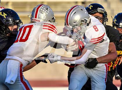Thumbnail 1 in Fairfax vs. Ferndale (DIV 7-AA CIF State Championship) photogallery.