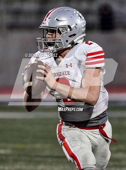Thumbnail 2 in Fairfax vs. Ferndale (DIV 7-AA CIF State Championship) photogallery.