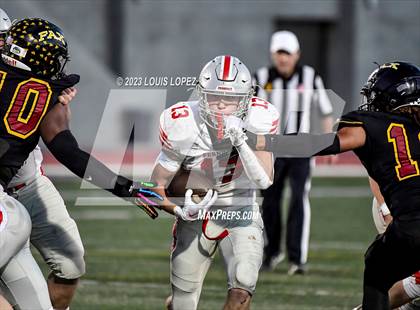 Thumbnail 3 in Fairfax vs. Ferndale (DIV 7-AA CIF State Championship) photogallery.