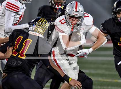 Thumbnail 3 in Fairfax vs. Ferndale (DIV 7-AA CIF State Championship) photogallery.