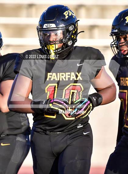 Thumbnail 2 in Fairfax vs. Ferndale (DIV 7-AA CIF State Championship) photogallery.
