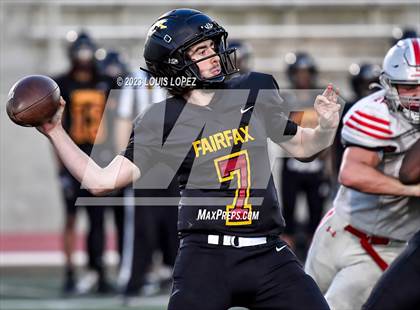 Thumbnail 3 in Fairfax vs. Ferndale (DIV 7-AA CIF State Championship) photogallery.