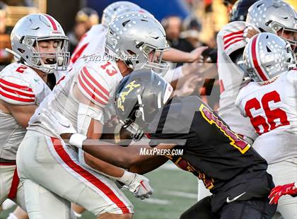 Thumbnail 3 in Fairfax vs. Ferndale (DIV 7-AA CIF State Championship) photogallery.