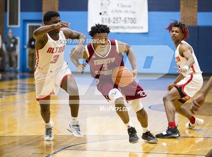 Thumbnail 1 in Trinity Catholic vs. Alton photogallery.