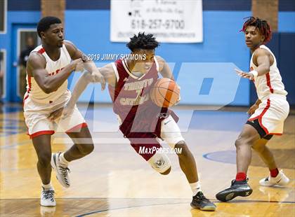Thumbnail 3 in Trinity Catholic vs. Alton photogallery.