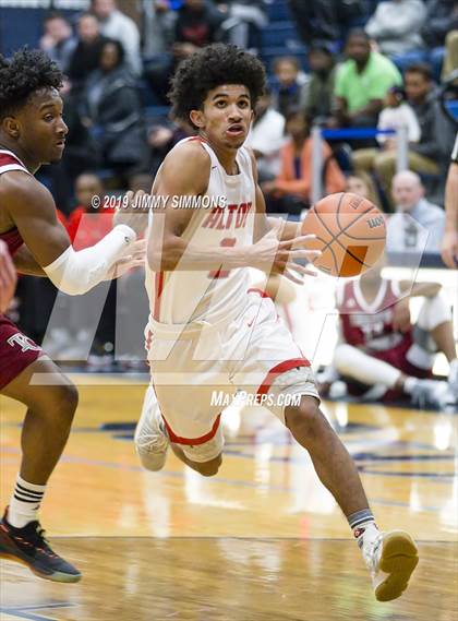 Thumbnail 1 in Trinity Catholic vs. Alton photogallery.