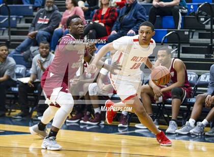 Thumbnail 3 in Trinity Catholic vs. Alton photogallery.