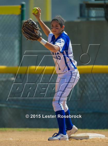 Thumbnail 2 in MacArthur vs. Saginaw photogallery.